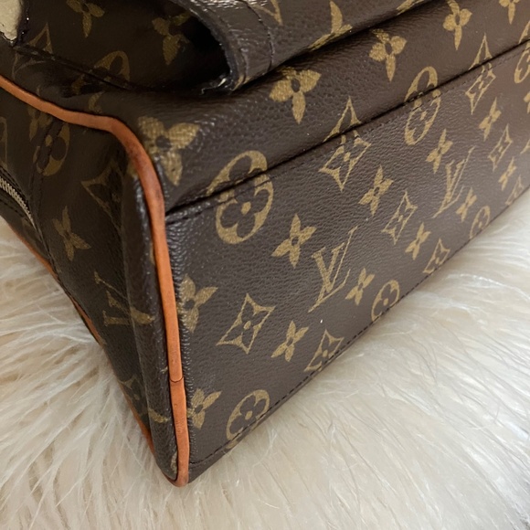 Louis Vuitton Manhattan PM - Picture 10 of 16
